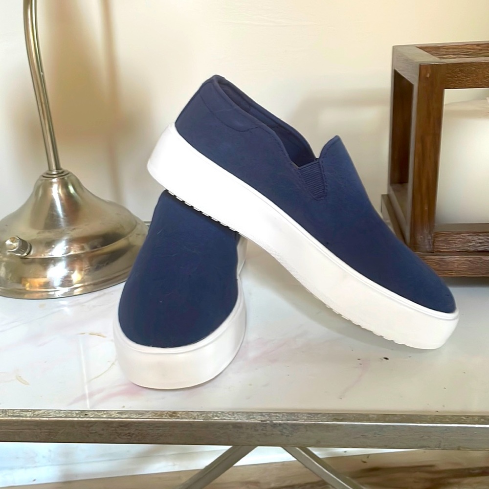 GREATS -Sustainable Algae footbed Navy canvas loafers- NWT- Sz 8-8.5